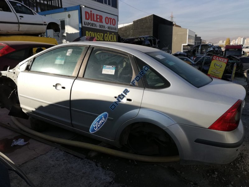 Ford modelleri çıkma parça çeşitleri